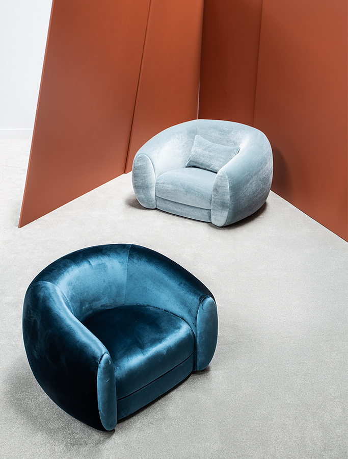 Кресло Hamilton Conte - Barnabas Armchair Кресло Hamilton Conte - Barnabas Armchair